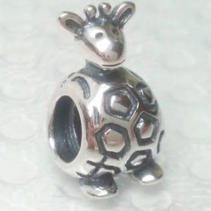 Pandora giraffe